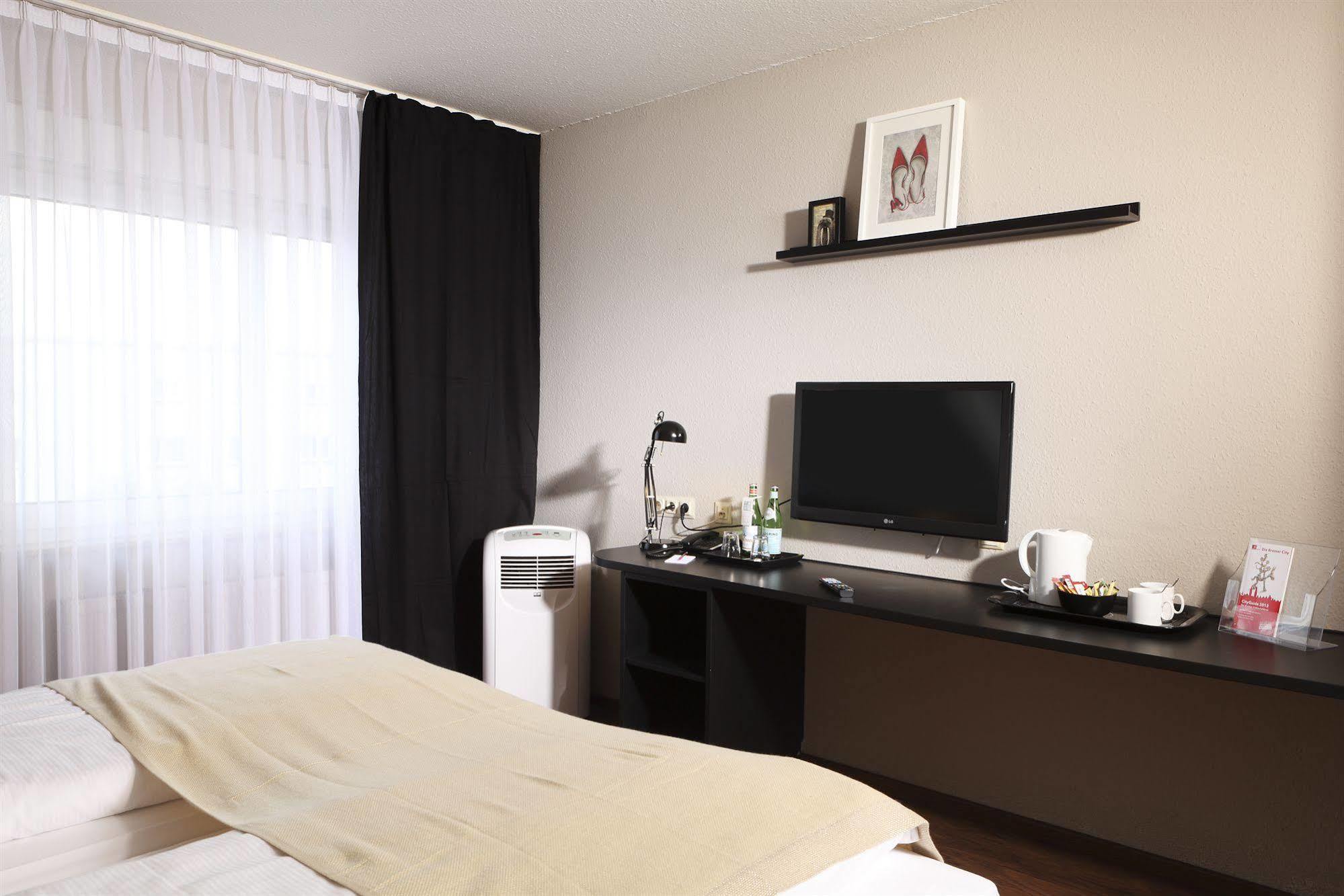 Tryp By Wyndham Bremen Airport Hotel Eksteriør billede