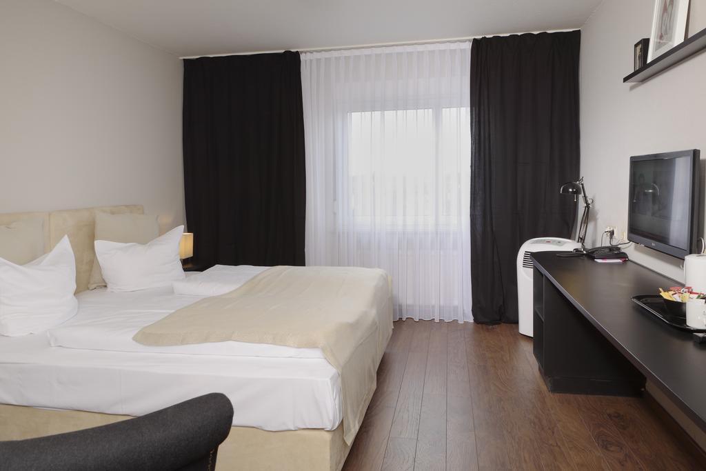 Tryp By Wyndham Bremen Airport Hotel Værelse billede